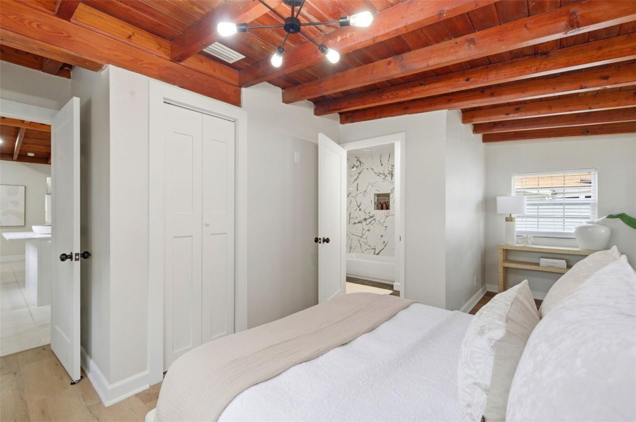 1533 Suffolk Street N, Saint Petersburg, FL 33710 Photo