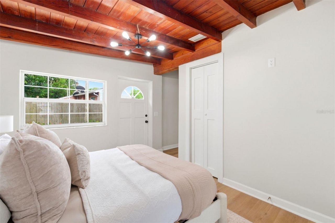 1533 Suffolk Street N, Saint Petersburg, FL 33710 Photo