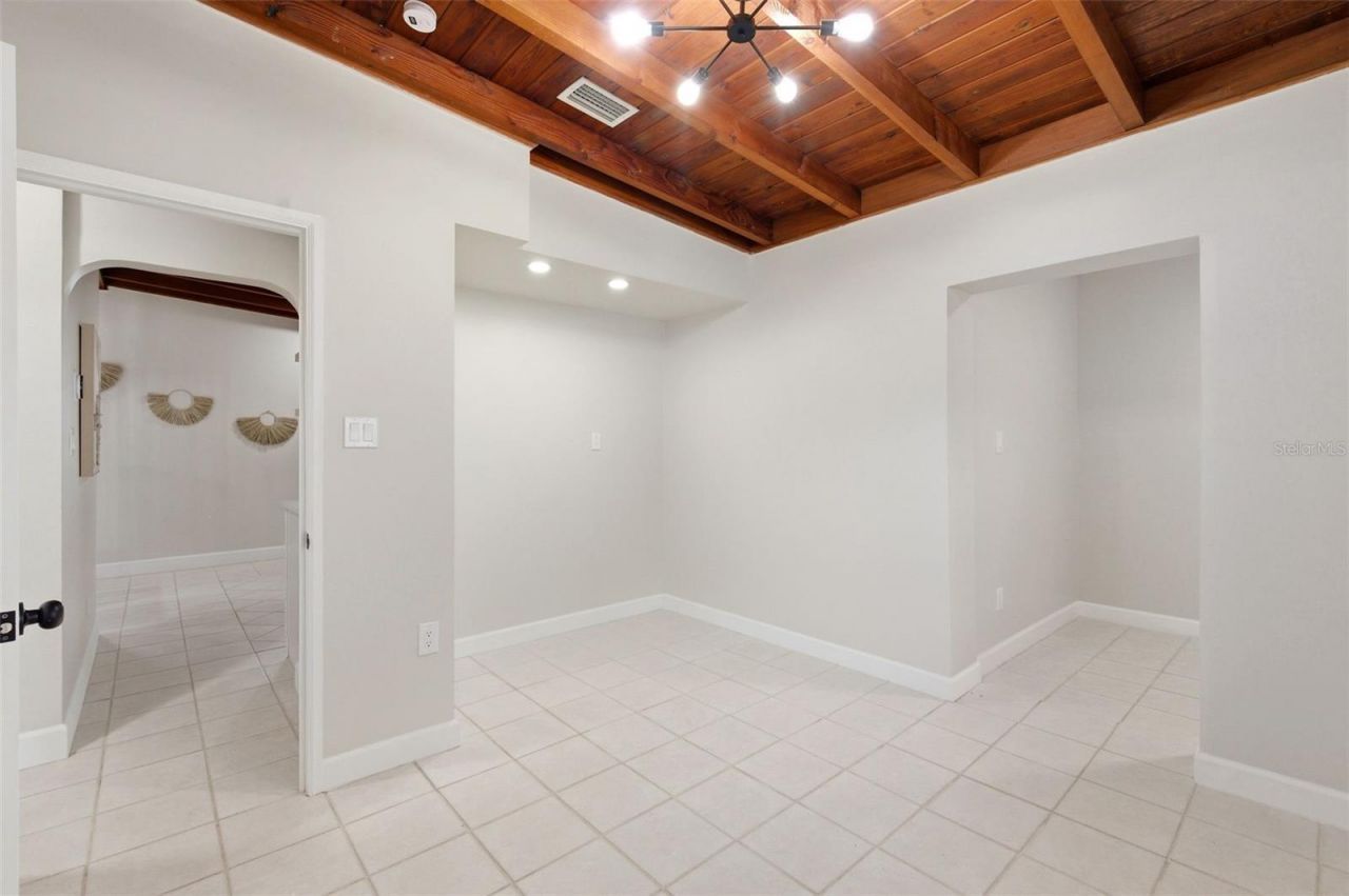 1533 Suffolk Street N, Saint Petersburg, FL 33710 Photo