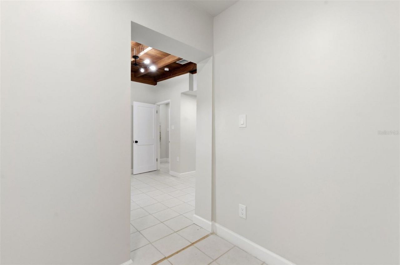 1533 Suffolk Street N, Saint Petersburg, FL 33710 Photo