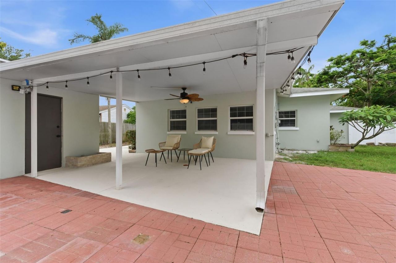 1533 Suffolk Street N, Saint Petersburg, FL 33710 Photo