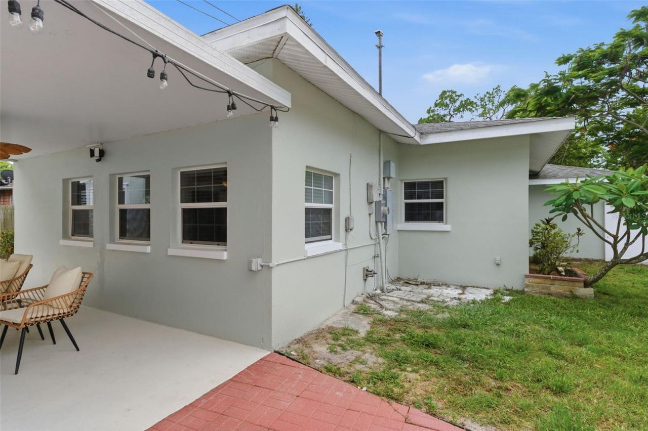 1533 Suffolk Street N, Saint Petersburg, FL 33710 Photo