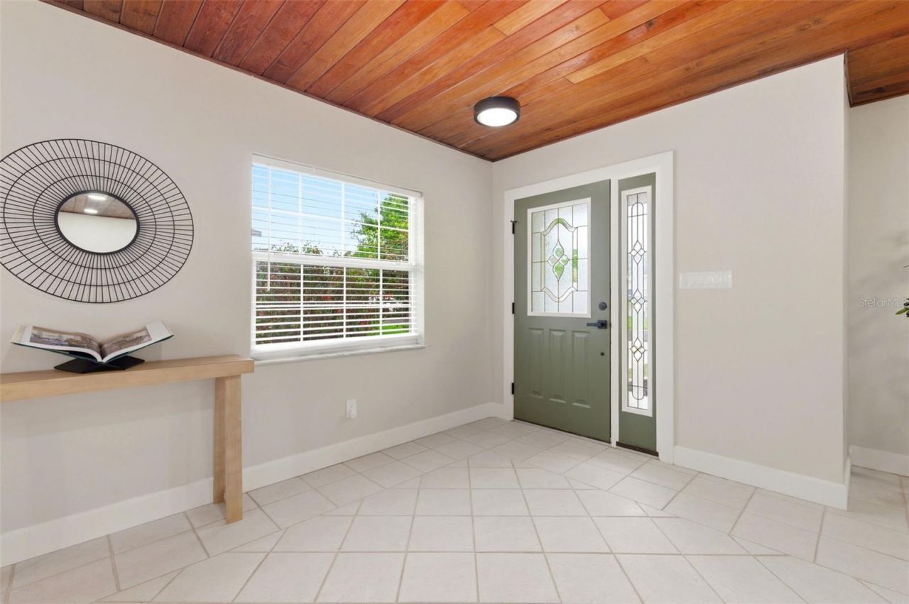 1533 Suffolk Street N, Saint Petersburg, FL 33710 Photo