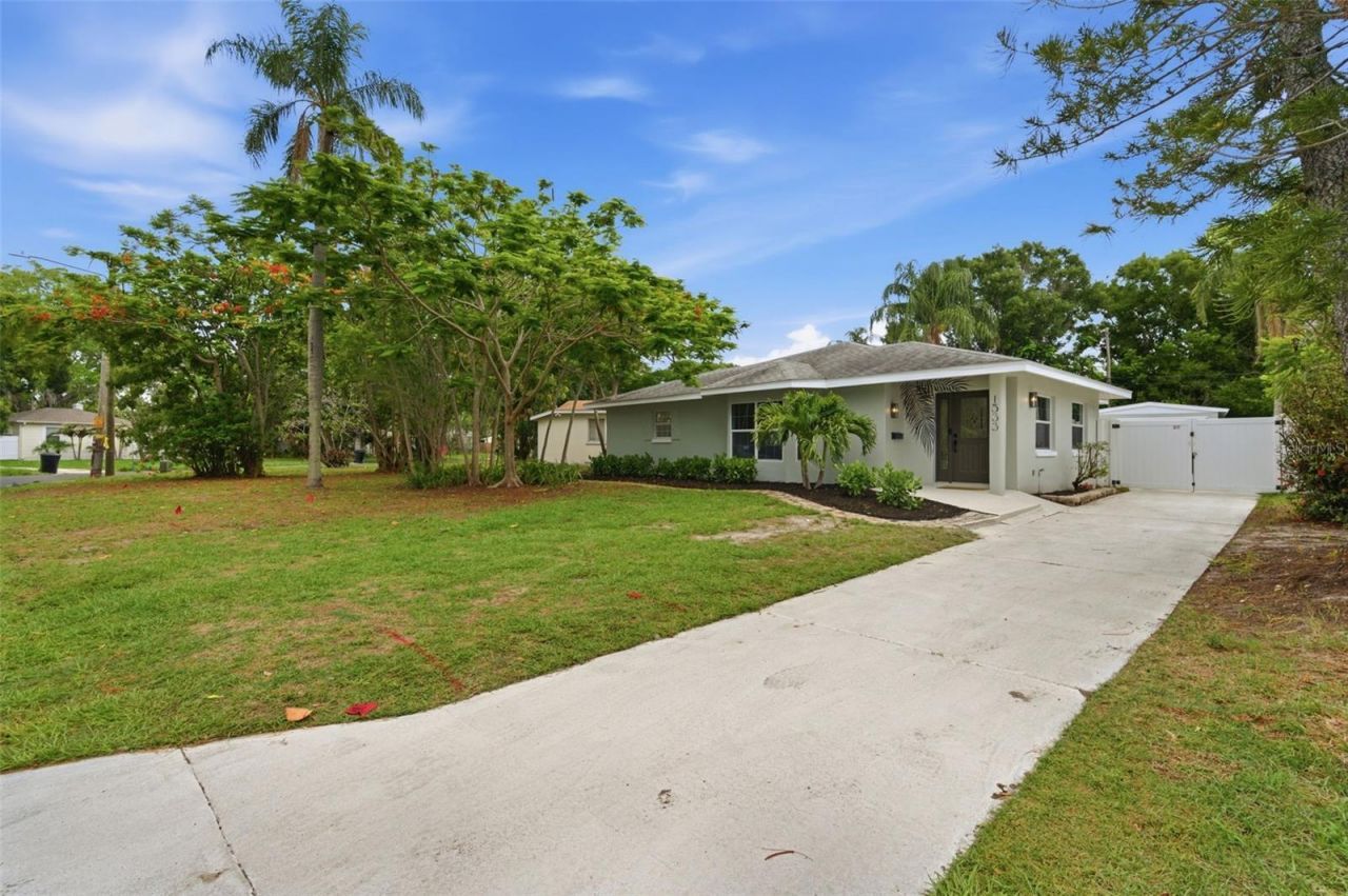 1533 Suffolk Street N, Saint Petersburg, FL 33710 Photo