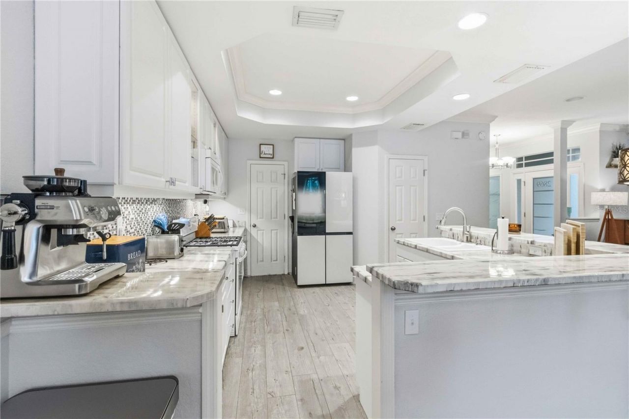 2869 Bayshore Trails Drive, Tampa, FL 33611 Photo