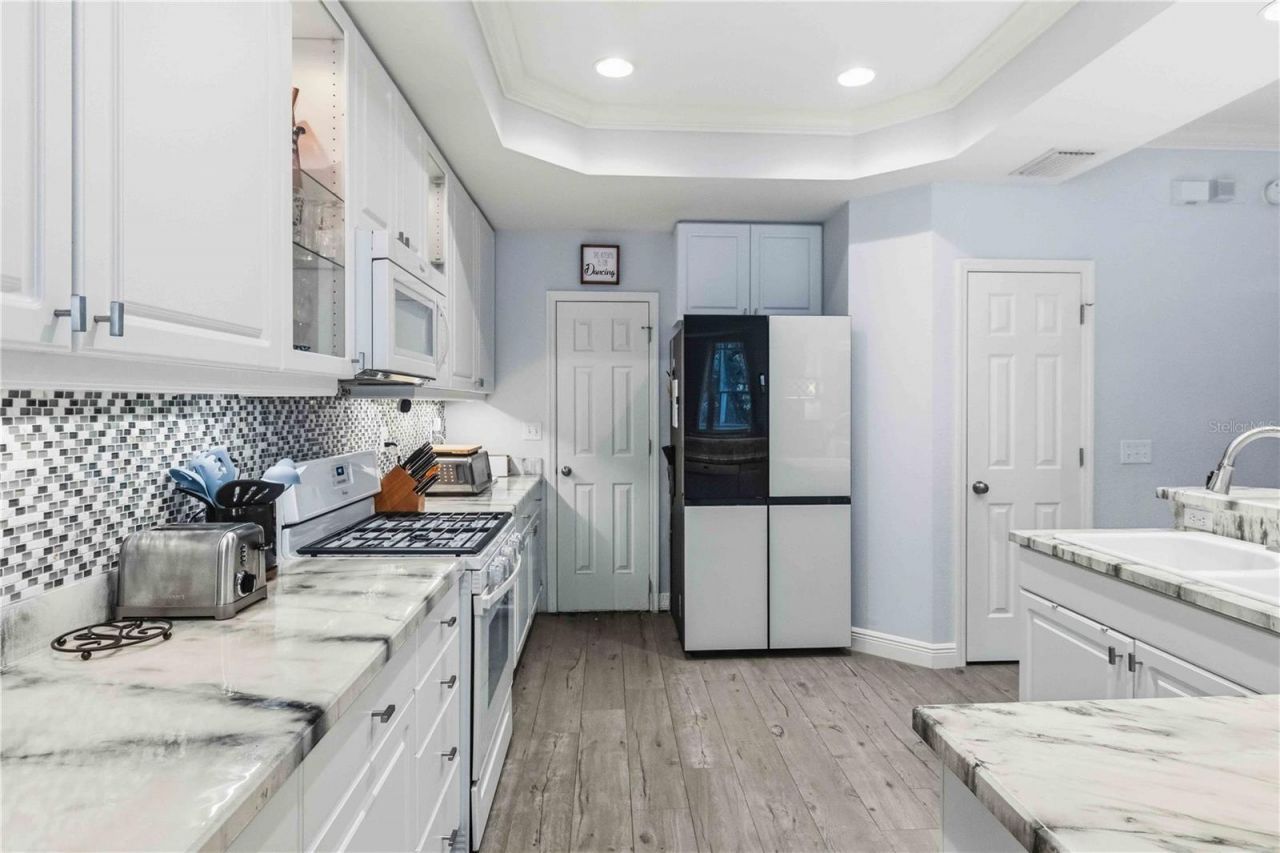 2869 Bayshore Trails Drive, Tampa, FL 33611 Photo