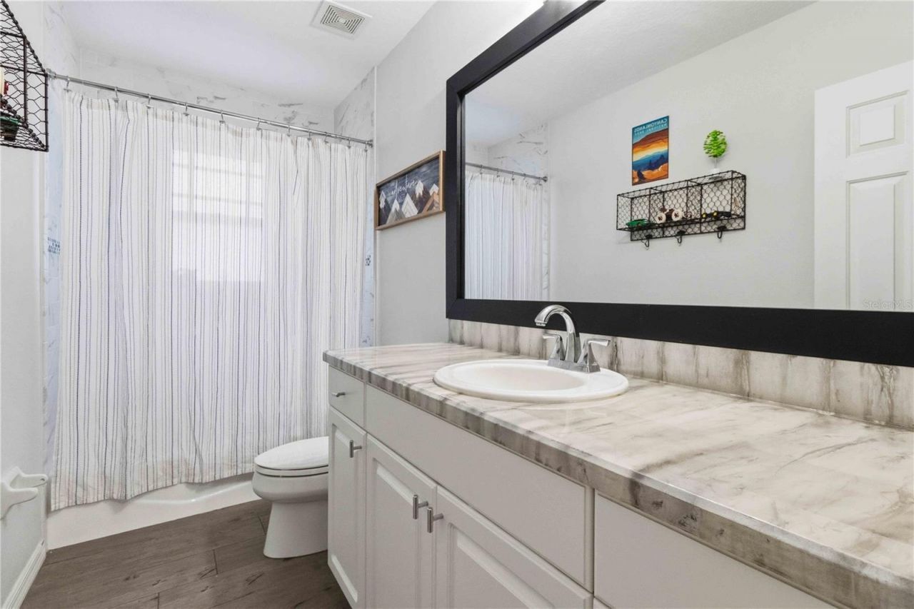 2869 Bayshore Trails Drive, Tampa, FL 33611 Photo