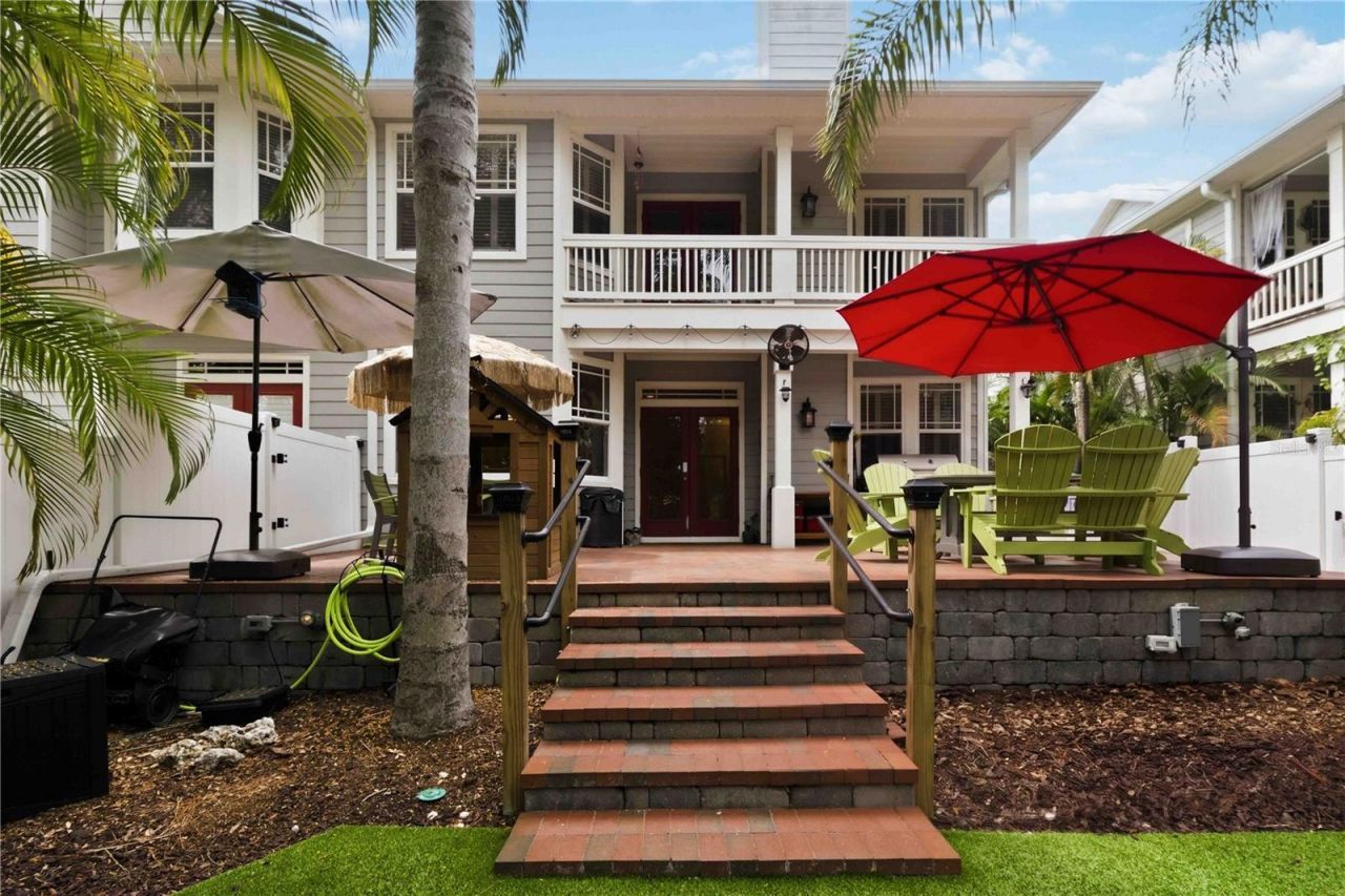 2869 Bayshore Trails Drive, Tampa, FL 33611 Photo
