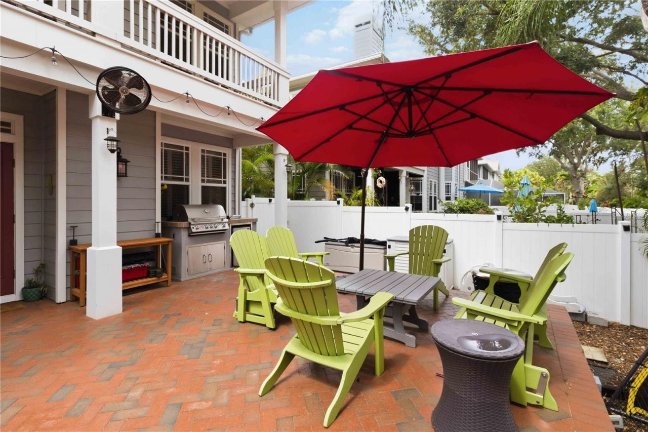 2869 Bayshore Trails Drive, Tampa, FL 33611 Photo