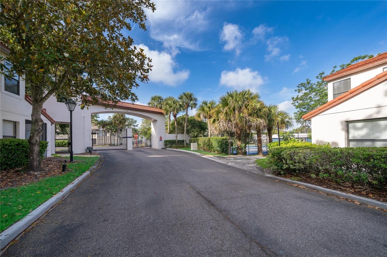 520 Via Verona Lane, Unit 203, Altamonte Springs, FL 32714 Photo