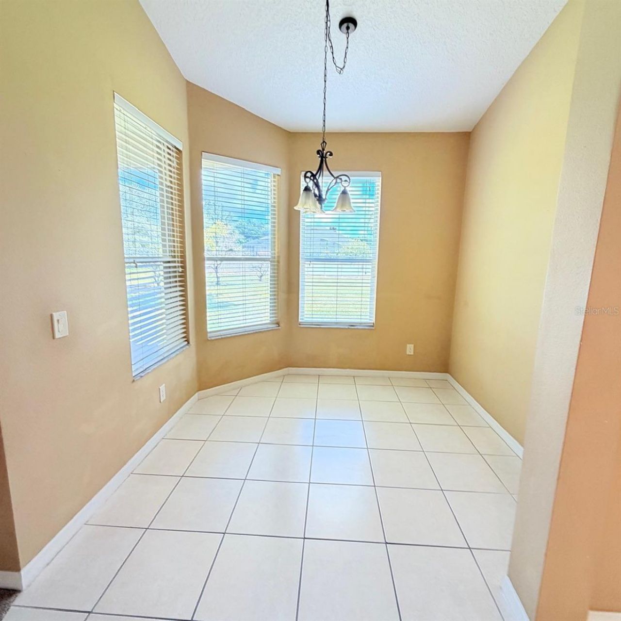 561 Strathclyde Court , Apopka, FL 32712 Photo