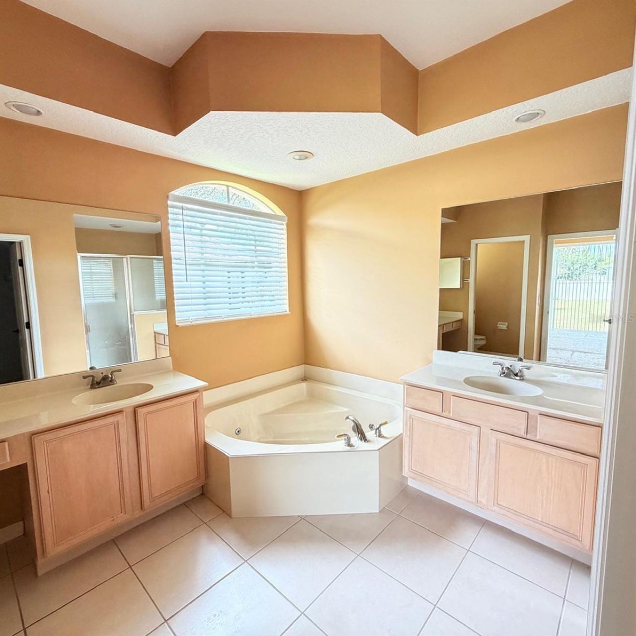 561 Strathclyde Court , Apopka, FL 32712 Photo