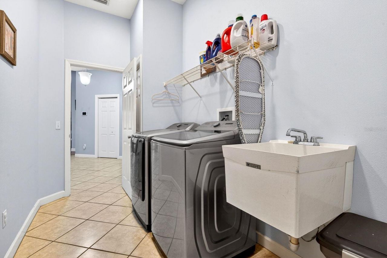 2219 18th Avenue W, Bradenton, FL 34205 Photo