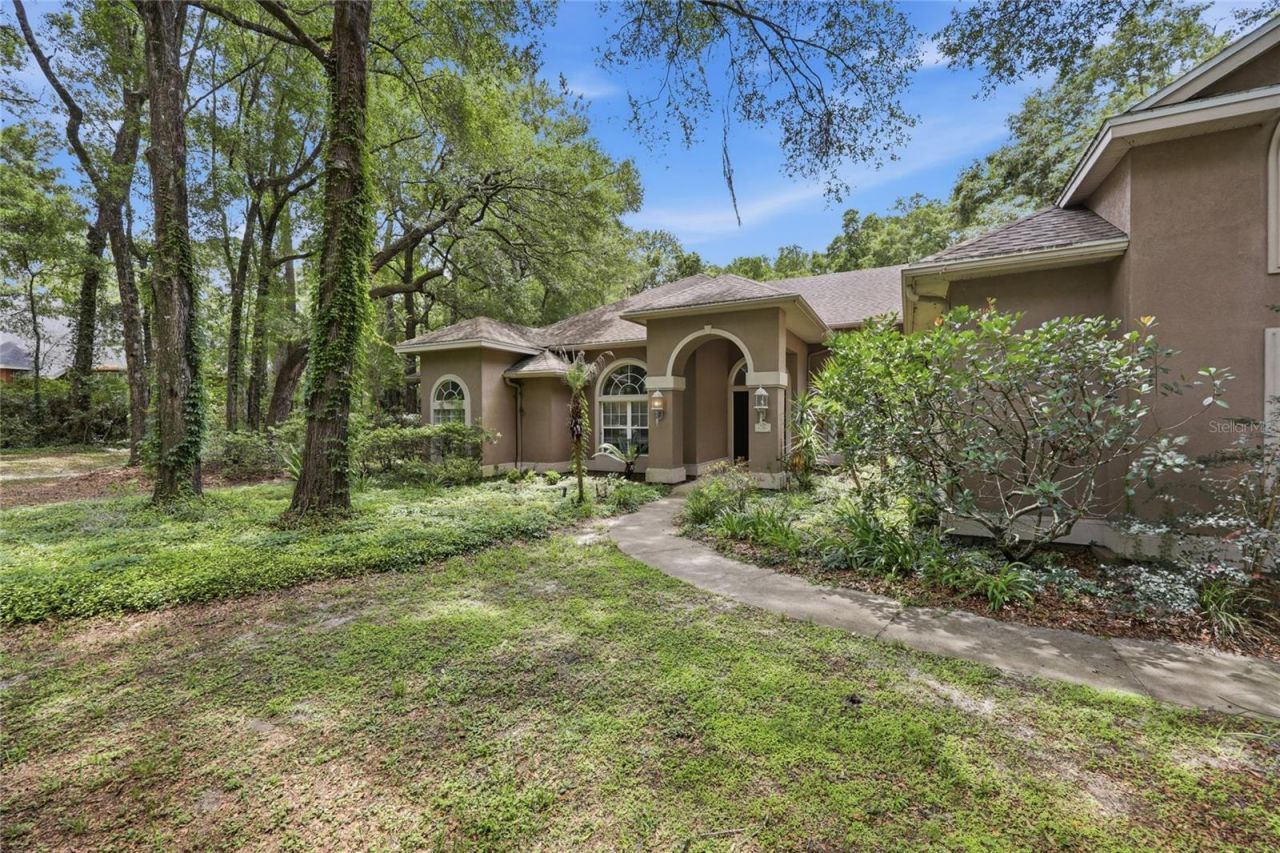4208 SW 96th Drive, Gainesville, FL 32608 Photo
