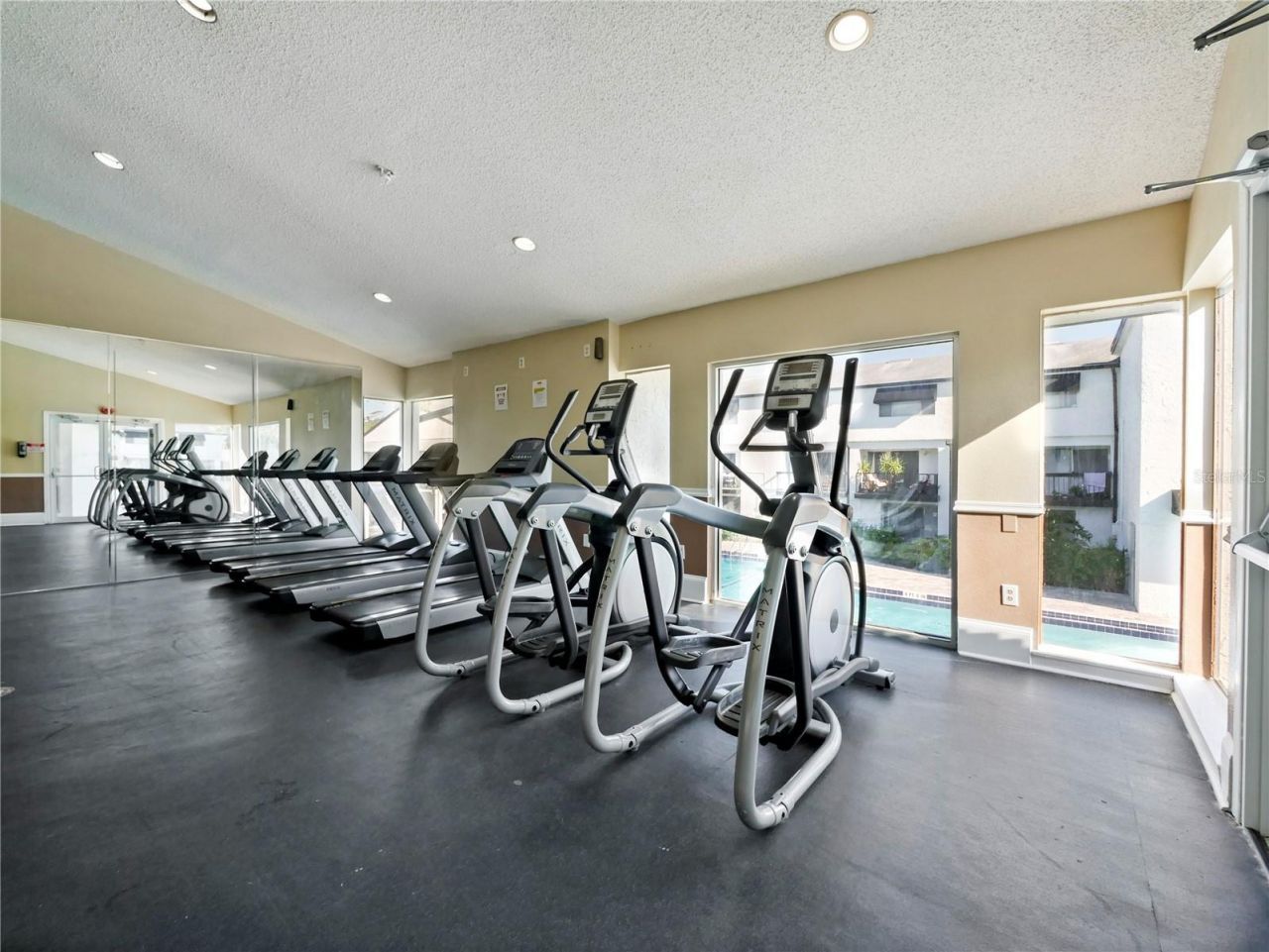 4111 S Semoran Boulevard , Unit 3, Orlando, FL 32822 Photo