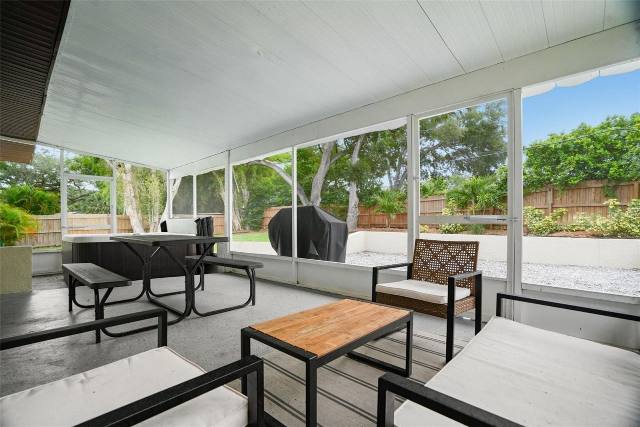 2347 Dora Drive , Clearwater, FL 33765 Photo