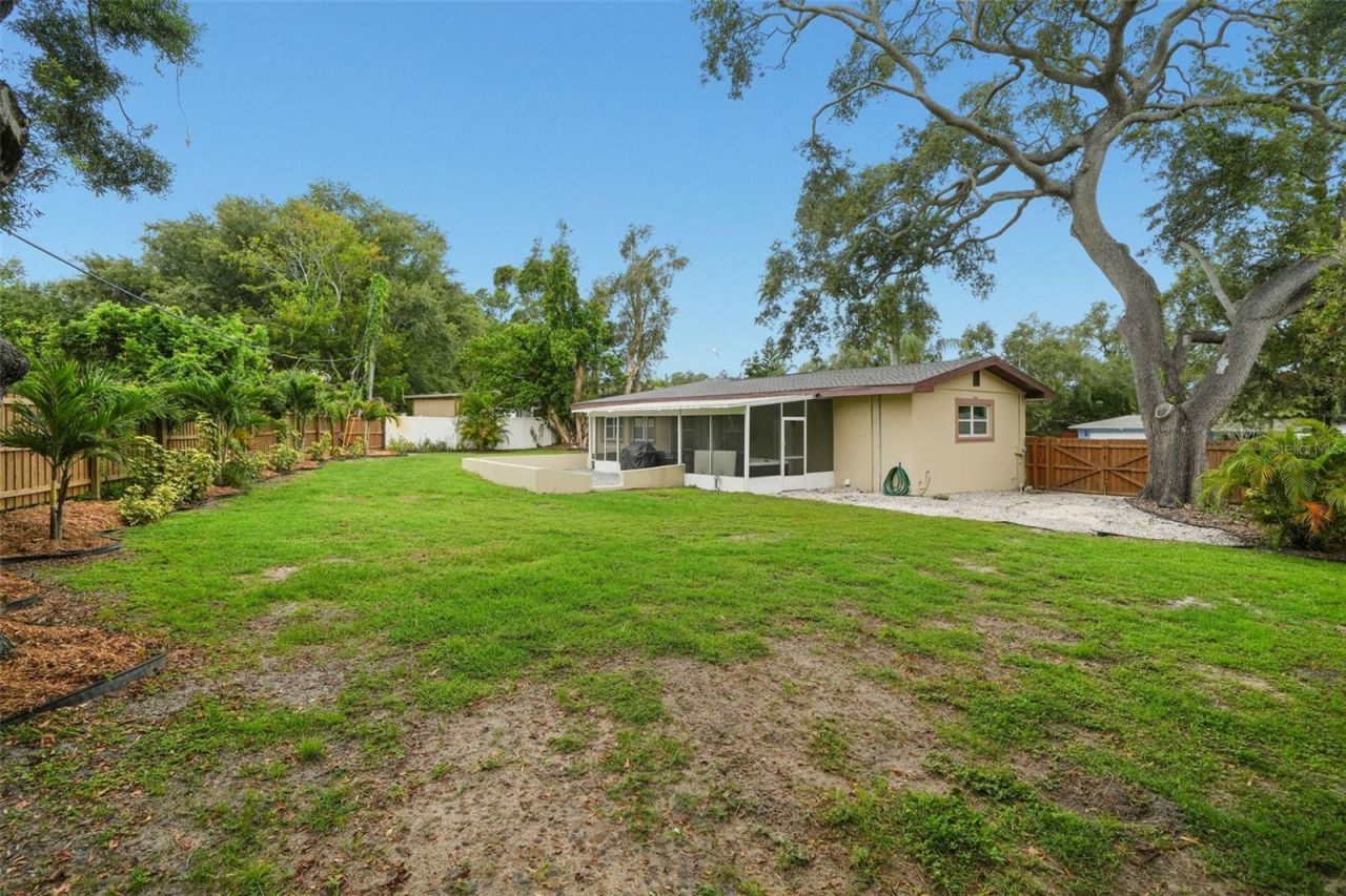 2347 Dora Drive , Clearwater, FL 33765 Photo