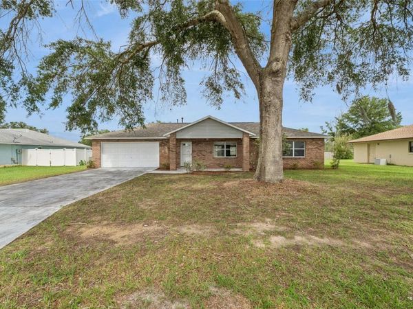 261 SE 61ST COURT , OCALA, FL 34472