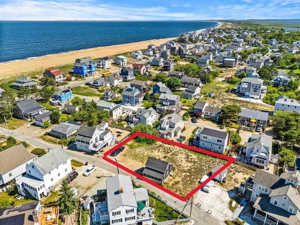 11 & 13 16th St, Newbury, MA 01951