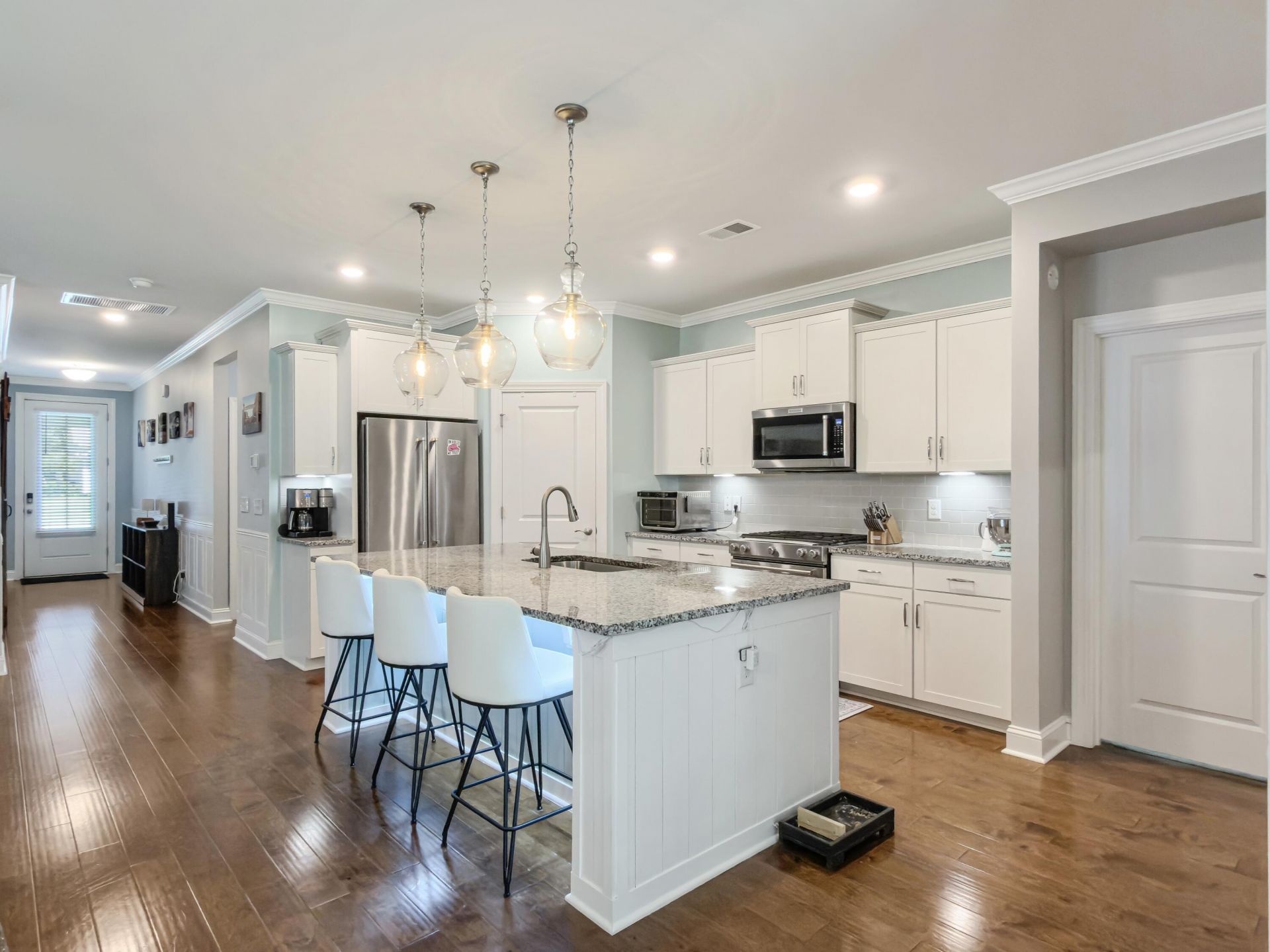 544 Pontoon Road Photo 8