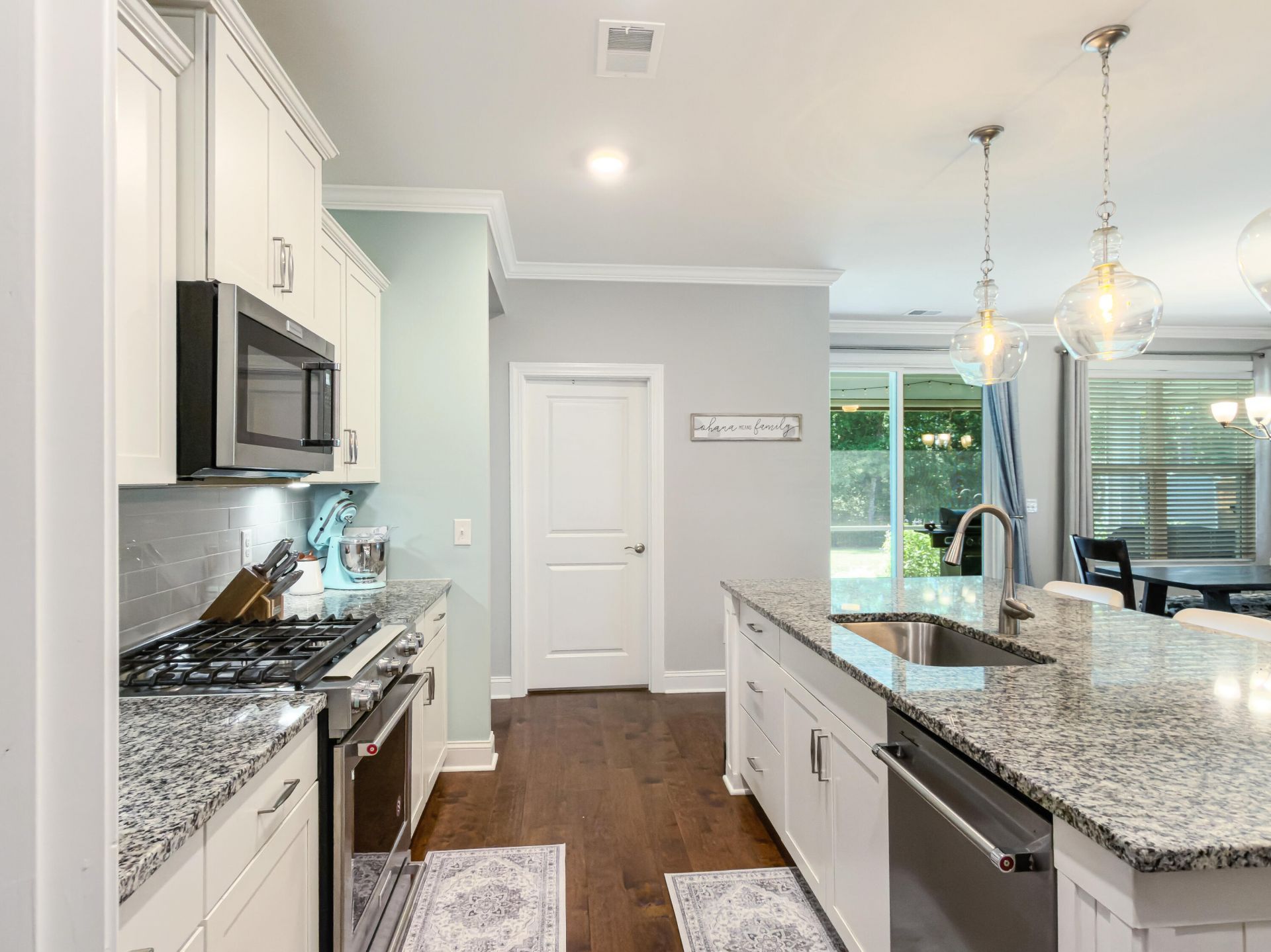 544 Pontoon Road Photo 9