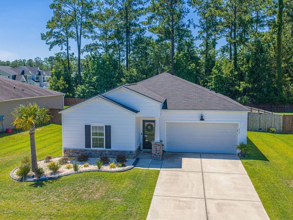 437 Spanish Wells Road, Summerville, SC 29486