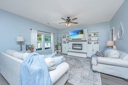 437 Spanish Wells Road photo 4