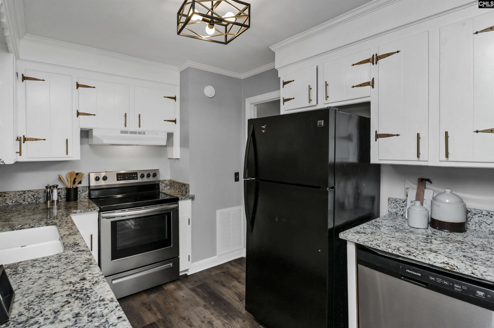 2807 Holt Drive  Photo 10