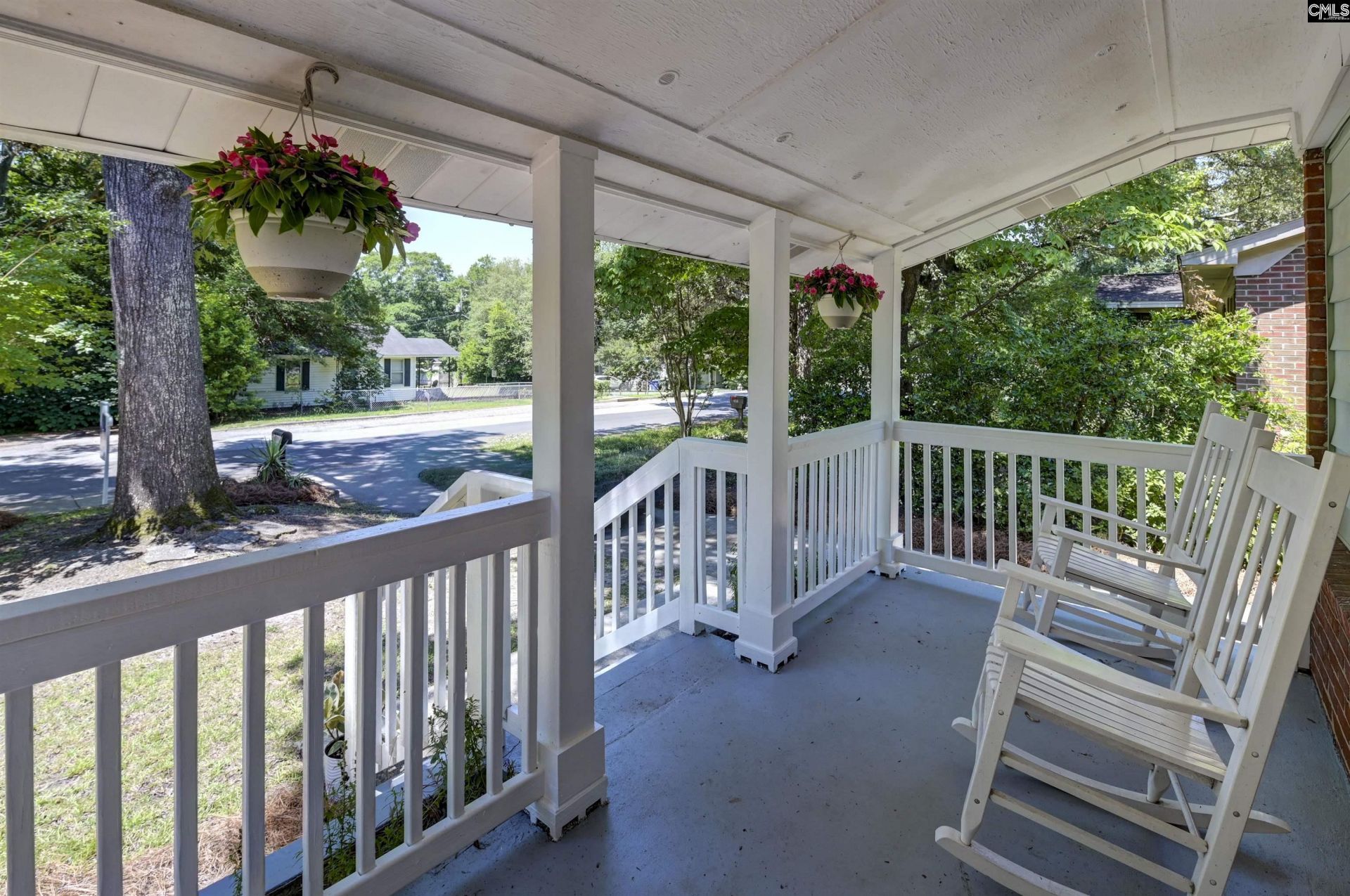 2807 Holt Drive  Photo 4