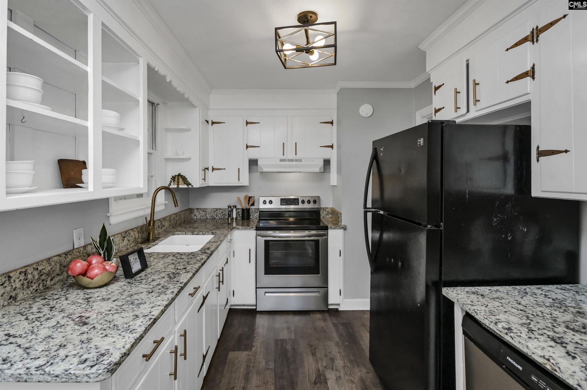 2807 Holt Drive  Photo 9