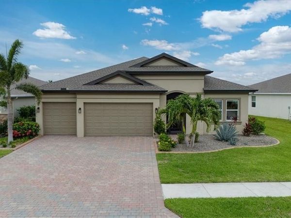 3271 Baravaldo CIR, CAPE CORAL, FL 33909