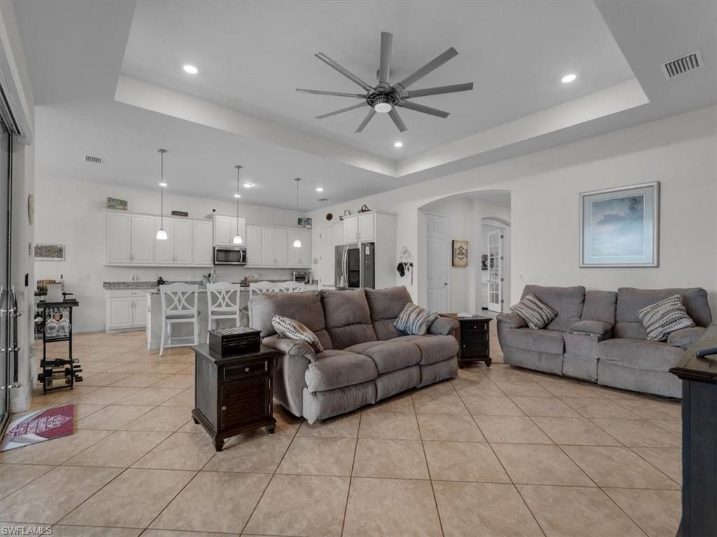 3271 Baravaldo Cir, Cape Coral, FL 33909 Photo
