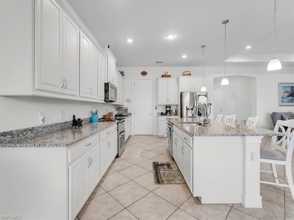 3271 Baravaldo Cir, Cape Coral, FL 33909 Photo