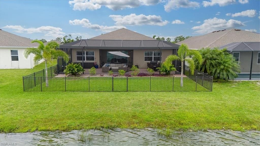 3271 Baravaldo Cir, Cape Coral, FL 33909 Photo
