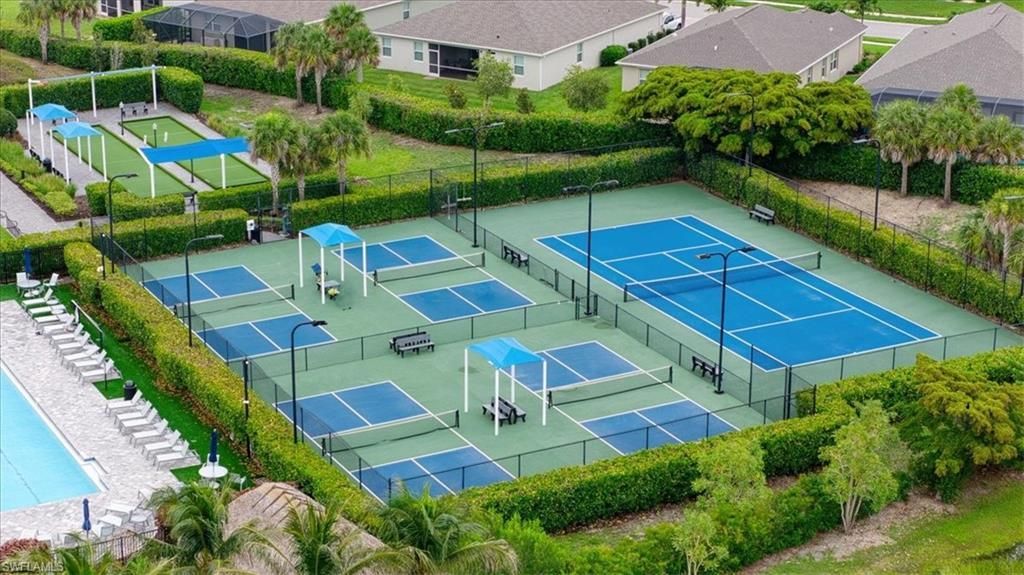 3271 Baravaldo Cir, Cape Coral, FL 33909 Photo