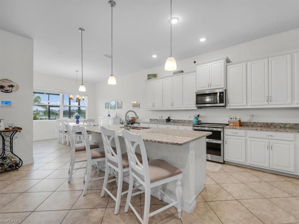 3271 Baravaldo Cir, Cape Coral, FL 33909 Photo