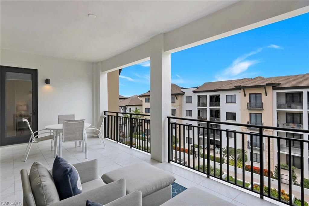 1135 3rd Ave S, Unit 518, Naples, FL 34102 Photo