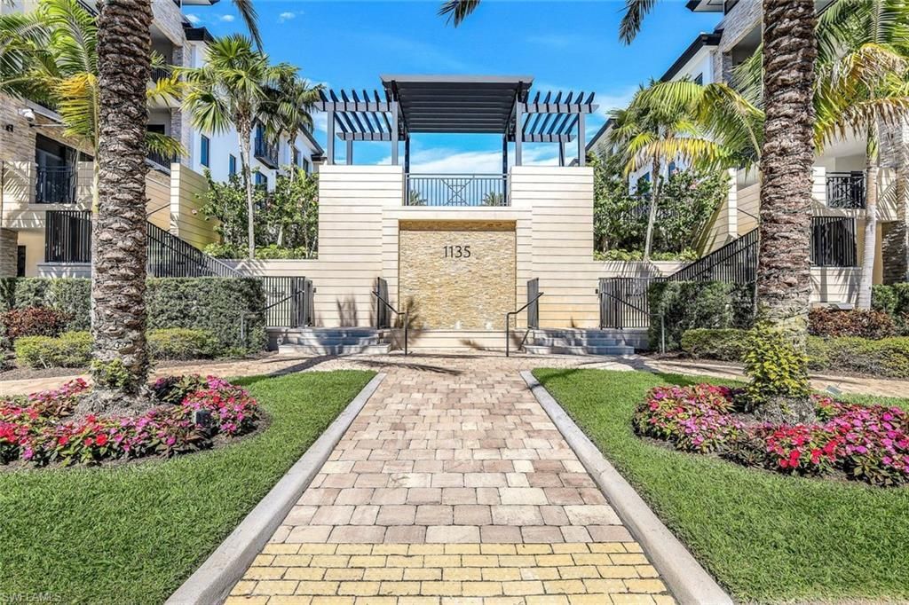 1135 3rd Ave S, Unit 518, Naples, FL 34102 Photo