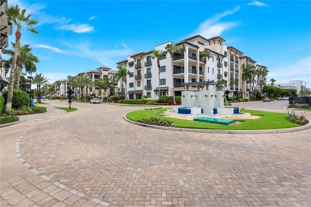 1135 3rd Ave S, Unit 518, Naples, FL 34102 Photo