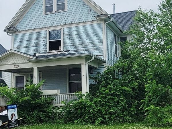 1520 4th Ave , Cedar Rapids, IA 52403