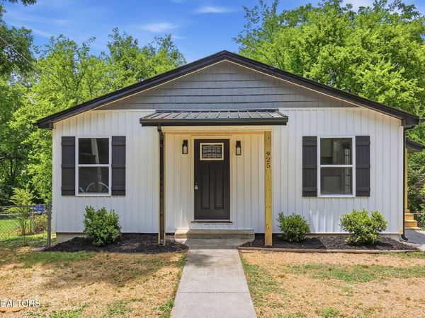 925 Cherokee St, Maryville, TN 37804