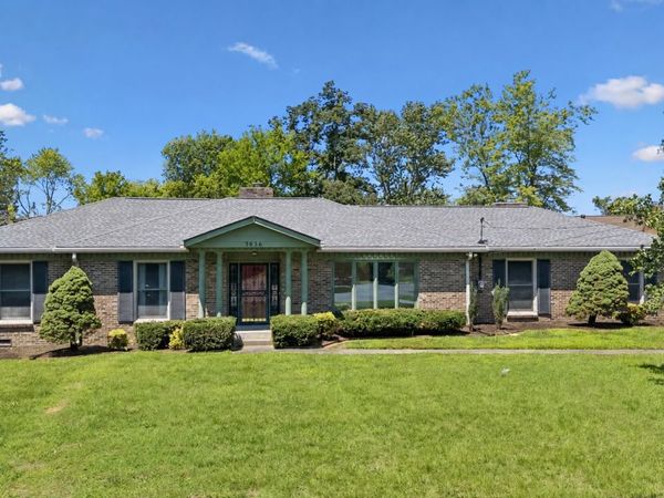 3836 Lake Aire Dr , Nashville, TN 37217
