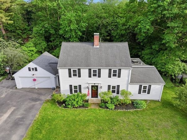 14 Puritan Rd, Hingham, MA 02043