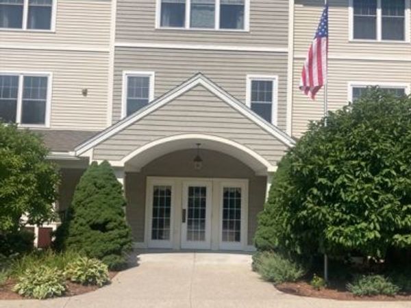 7 Crescent Way, Unit 307, Sturbridge, MA 01518