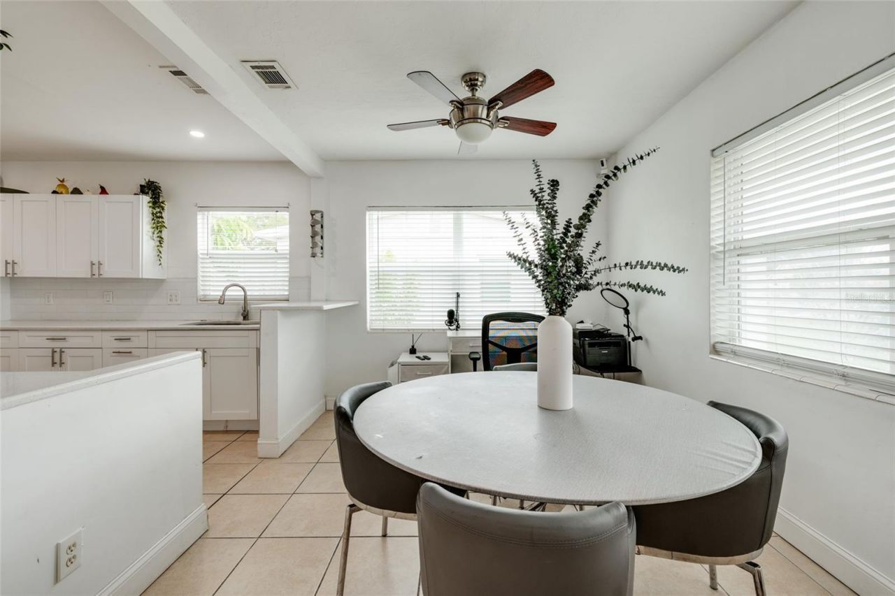 101 40th Avenue Ne, Saint Petersburg, FL 33703 Photo