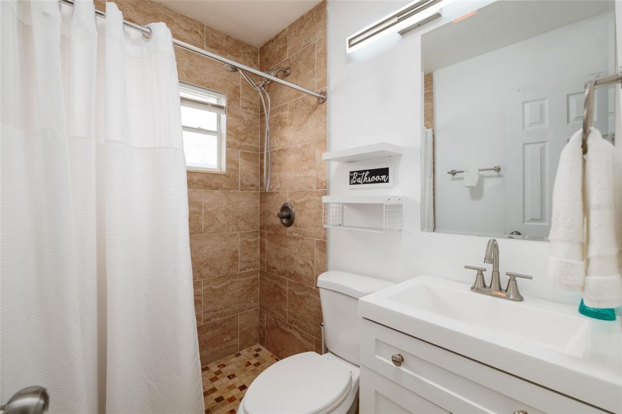 101 40th Avenue Ne, Saint Petersburg, FL 33703 Photo
