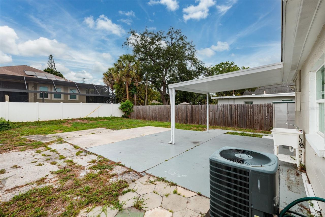 101 40th Avenue Ne, Saint Petersburg, FL 33703 Photo