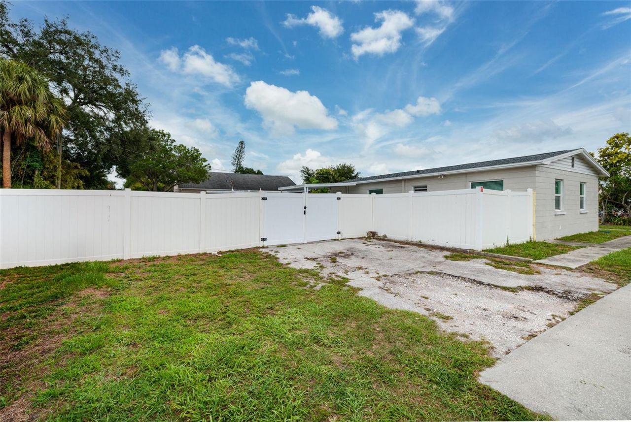 101 40th Avenue Ne, Saint Petersburg, FL 33703 Photo