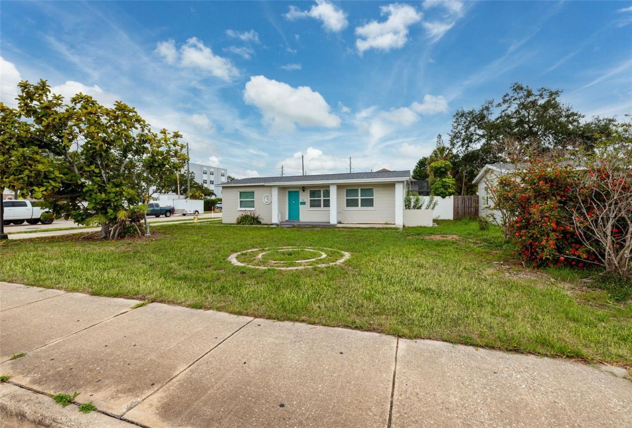 101 40th Avenue Ne, Saint Petersburg, FL 33703 Photo