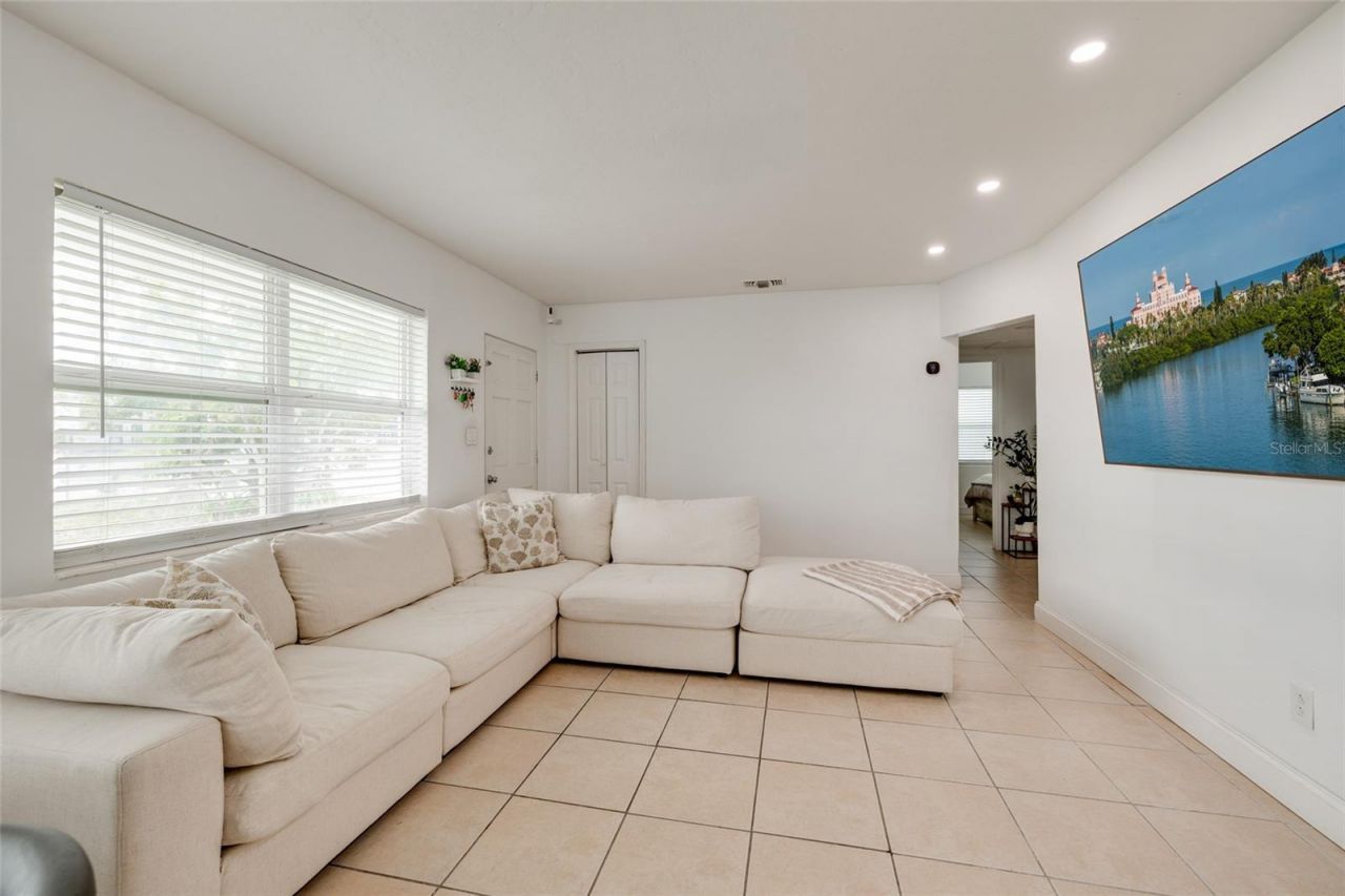 101 40th Avenue Ne, Saint Petersburg, FL 33703 Photo